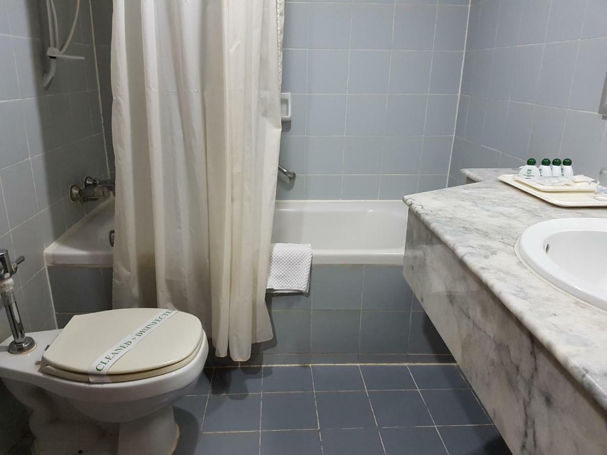 The Park Hotel Sukhumvit 7 Банкок Екстериор снимка