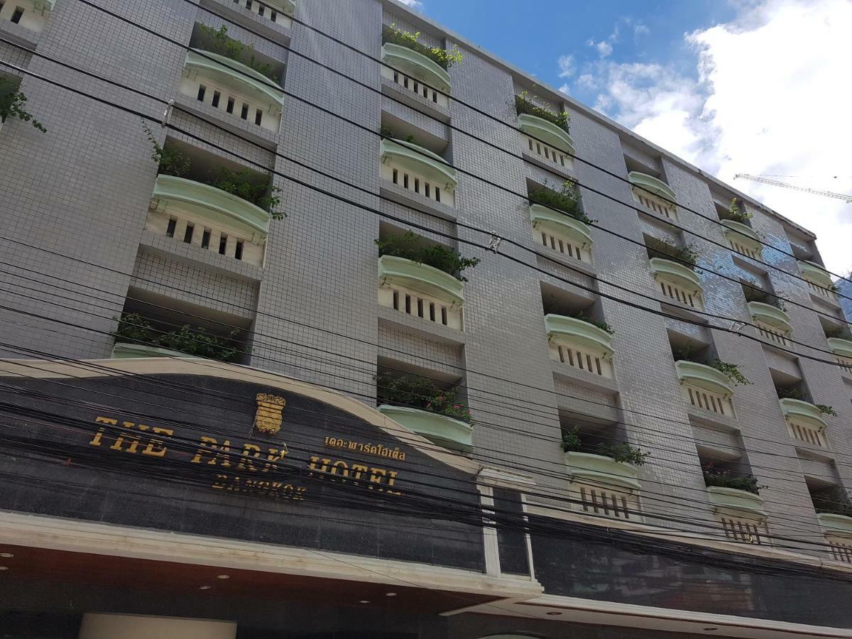 The Park Hotel Sukhumvit 7 Банкок Екстериор снимка